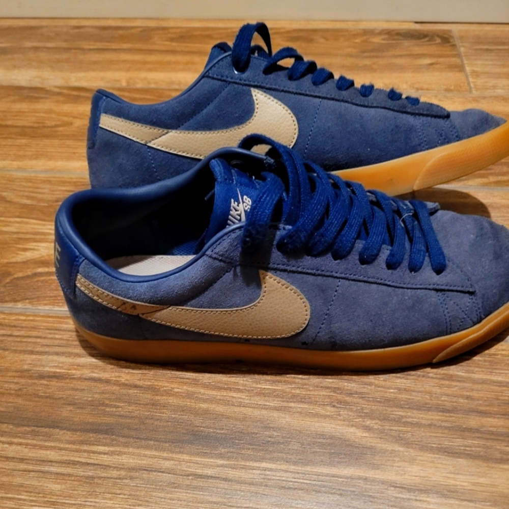Nike SB Blazer Grant Taylor Shoes